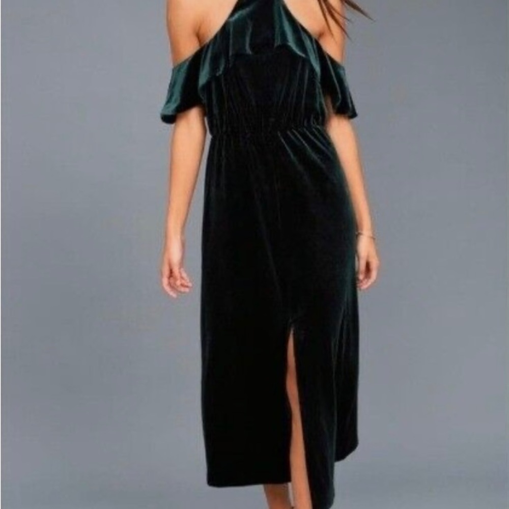 Elegant Dark Green Velvet Dress